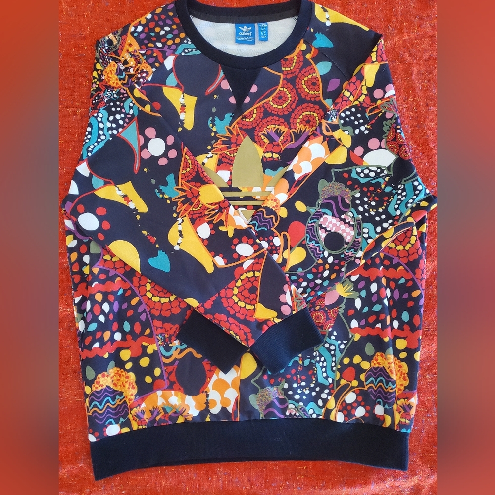 Adidas men's Medium Farm Rio Style Abstract Patterned Sweatshirt